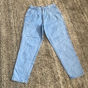 Vintage Bill Blass pleaded front 100% cotton high rise tapered leg jeans sz 14